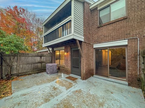 175 Greenbrook Dr 175 Stoughton MA 02072