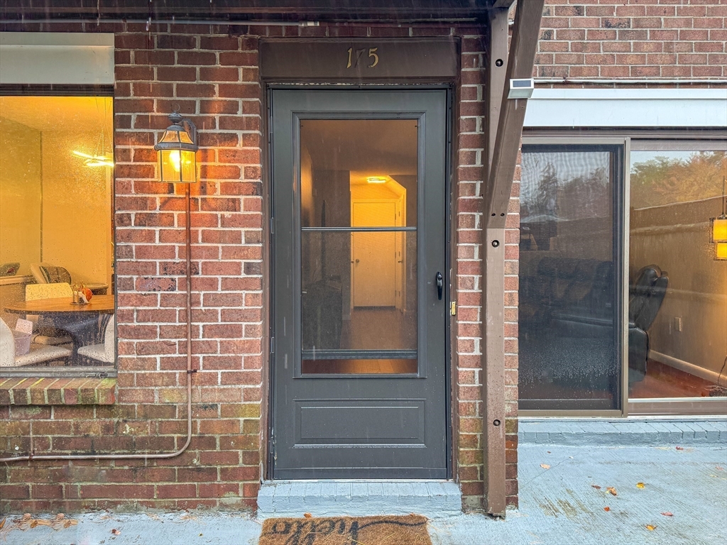 175 Greenbrook Dr 175