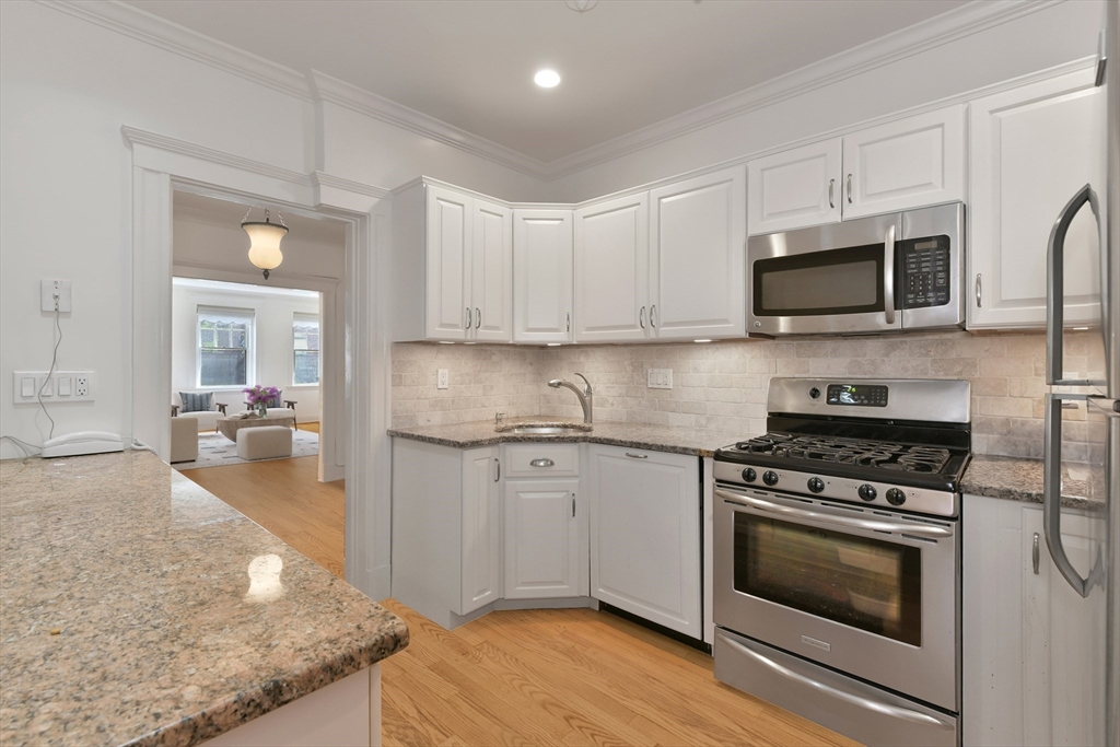 250 Commonwealth Avenue 7