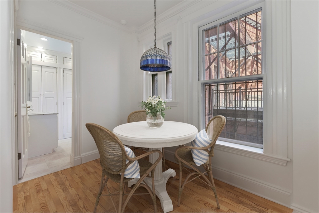 250 Commonwealth Avenue 7