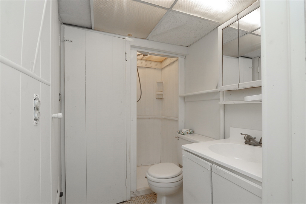 49 Fitzgerald Rd, Springfield, MA Photo #29