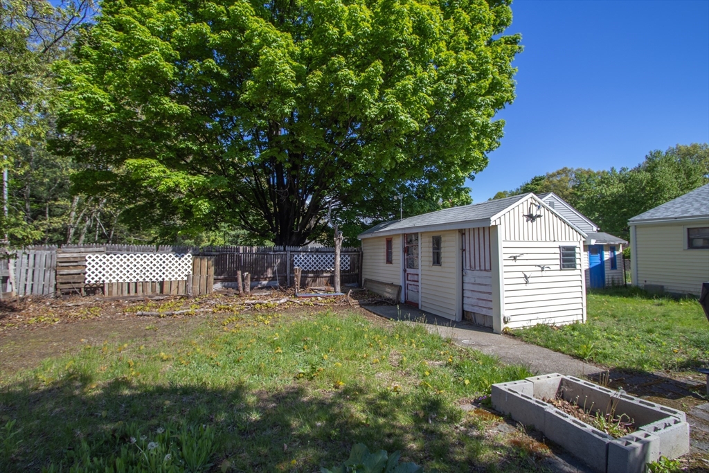 49 Fitzgerald Rd, Springfield, MA Photo #38