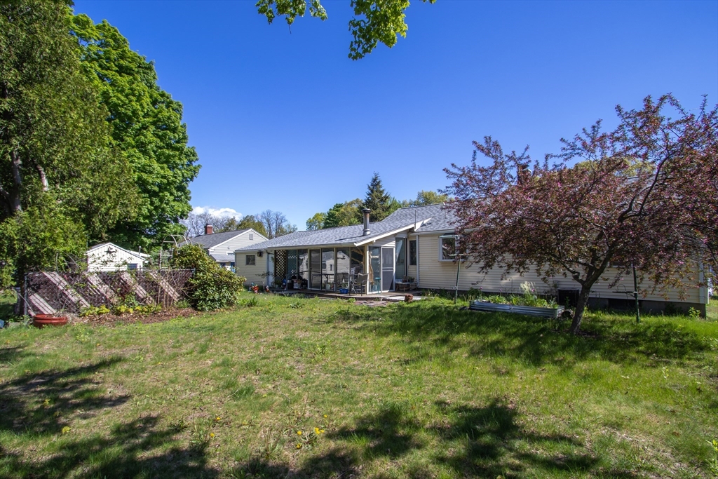 49 Fitzgerald Rd, Springfield, MA Photo #37