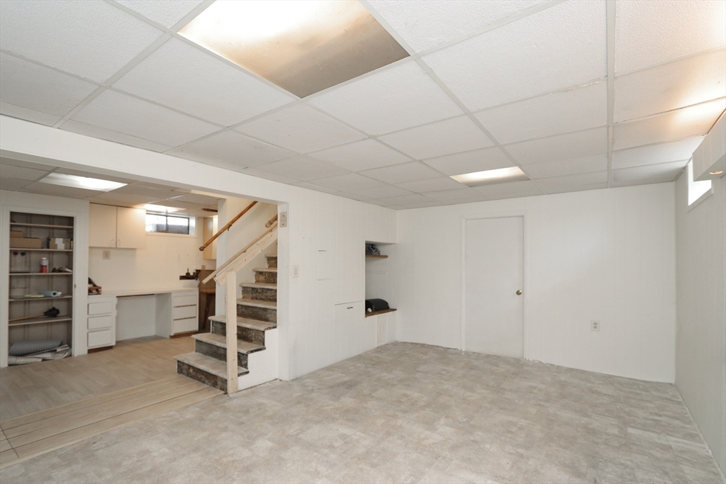 49 Fitzgerald Rd, Springfield, MA Photo #26