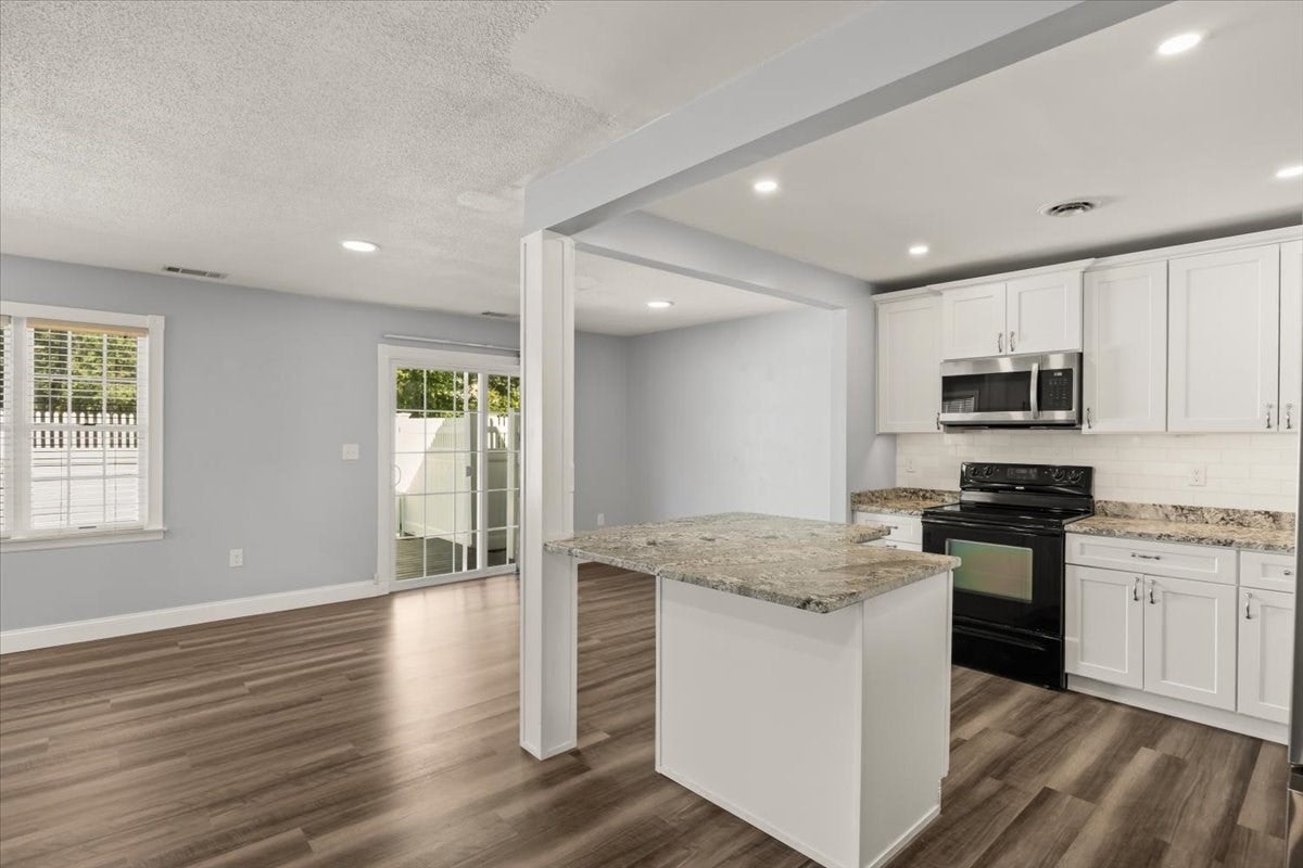 125 Highland St #306, Taunton, MA Photo #23