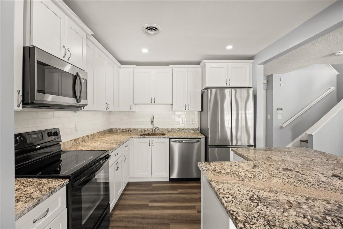 125 Highland St #306, Taunton, MA Photo #20