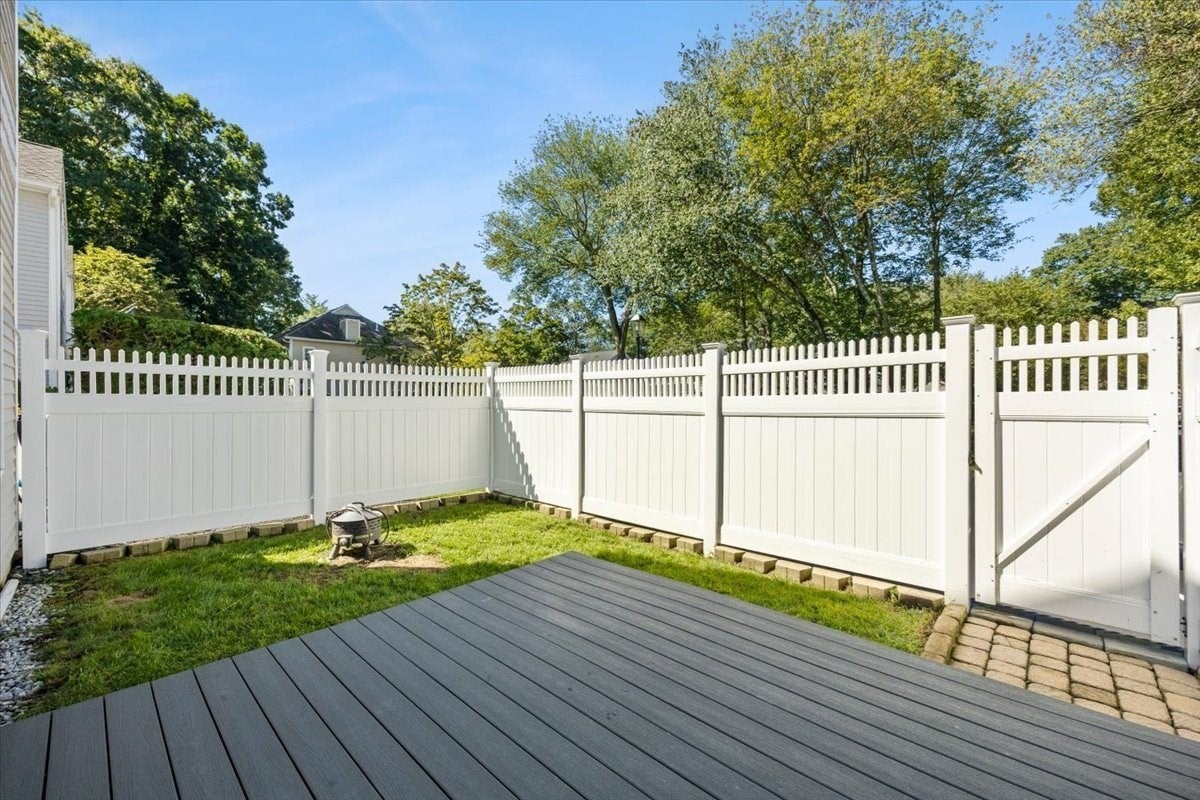 125 Highland St #306, Taunton, MA Photo #6