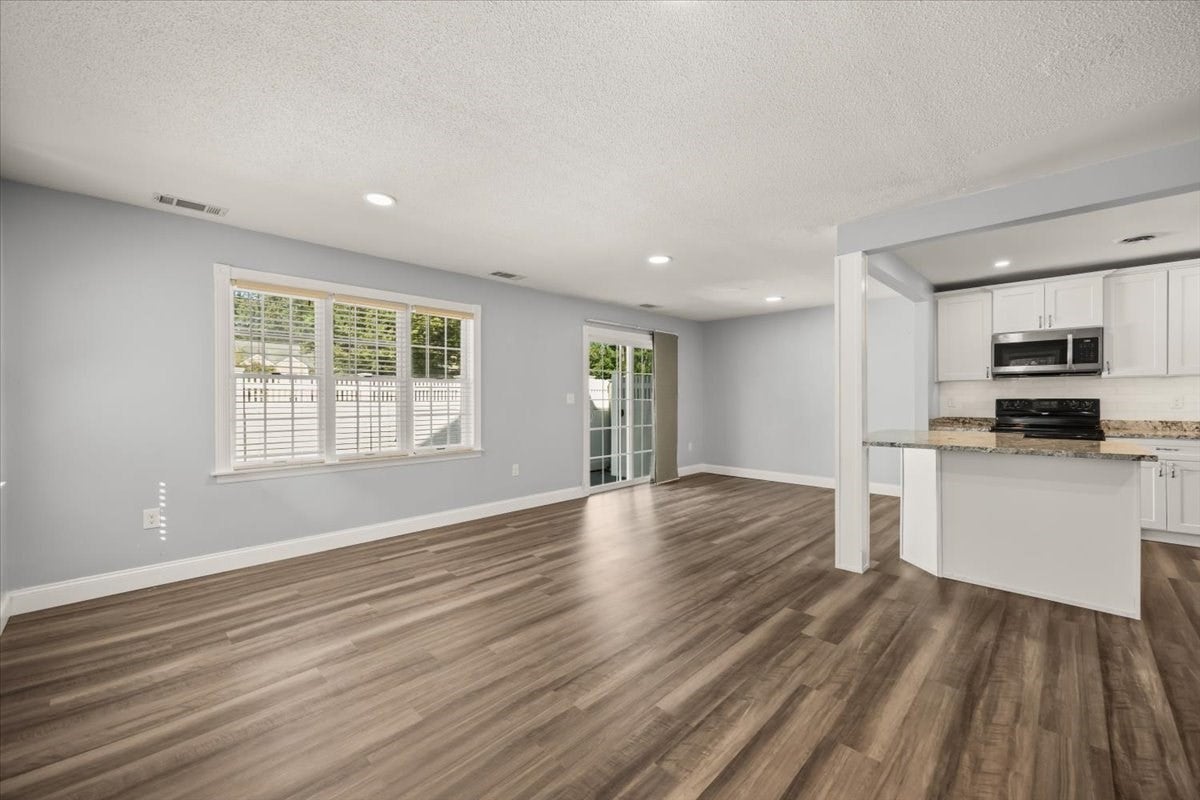 125 Highland St #306, Taunton, MA Photo #14