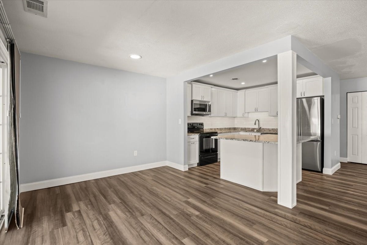 125 Highland St #306, Taunton, MA Photo #15