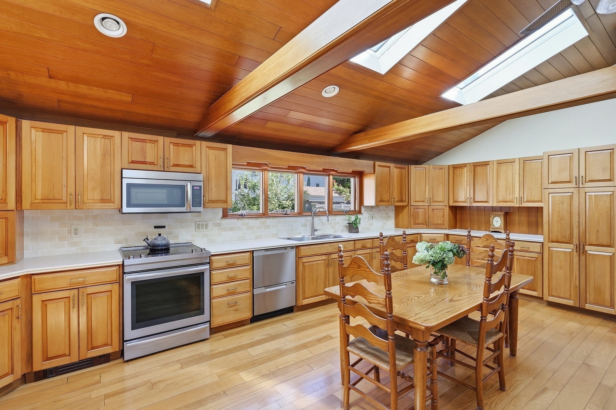 4 Nevada Road, Burlington, MA, 4 Nevada Road, Burlington, MA Photo #6
