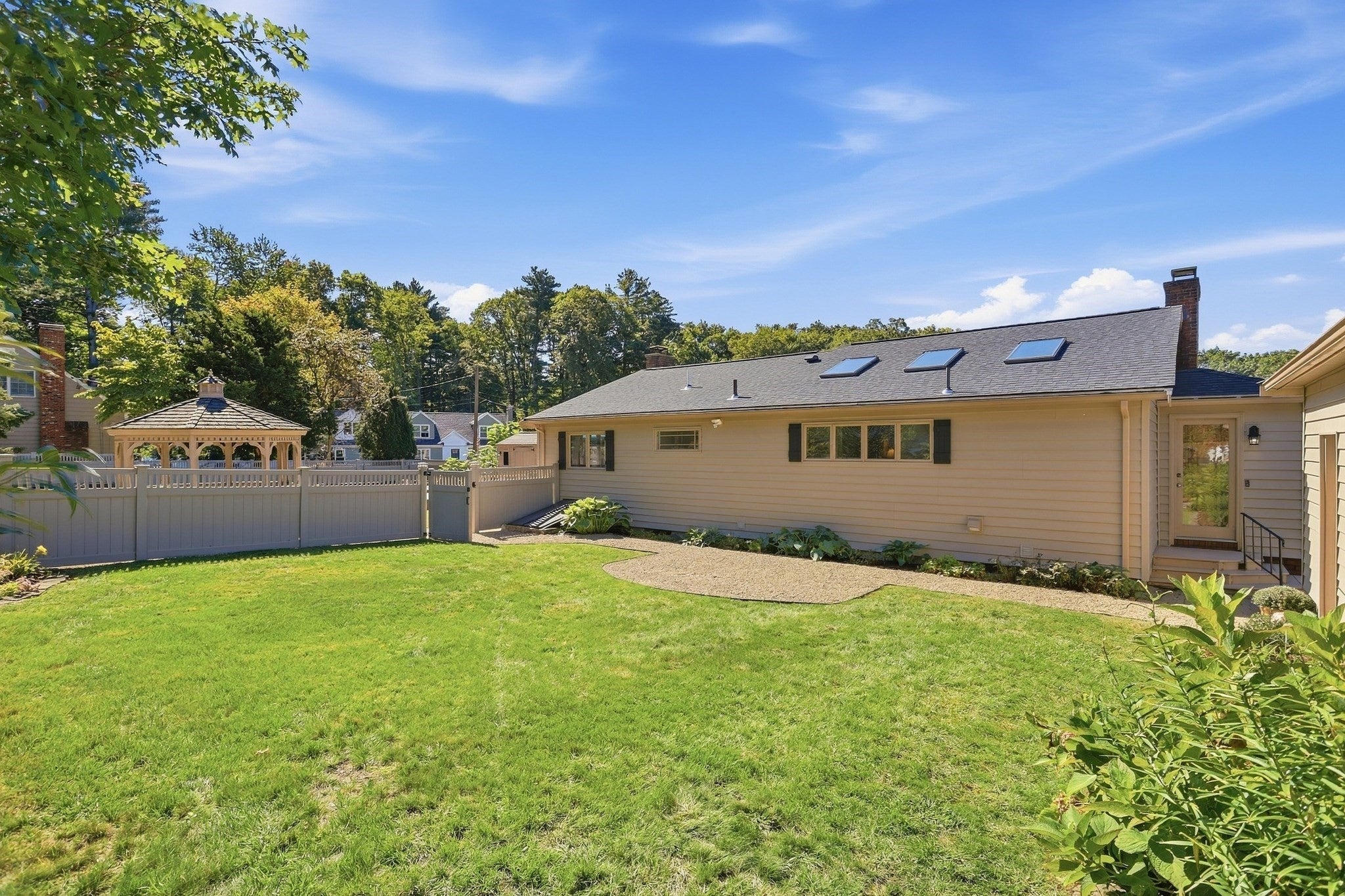 4 Nevada Road, Burlington, MA, 4 Nevada Road, Burlington, MA Photo #17