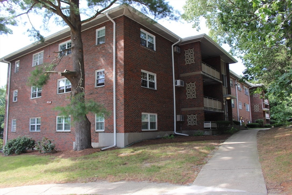 43 Jacqueline Rd #12, Waltham, MA Photo #1