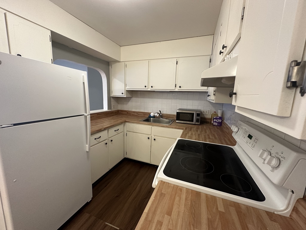 43 Jacqueline Rd #12, Waltham, MA Photo #7