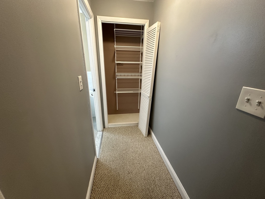 43 Jacqueline Rd #12, Waltham, MA Photo #12