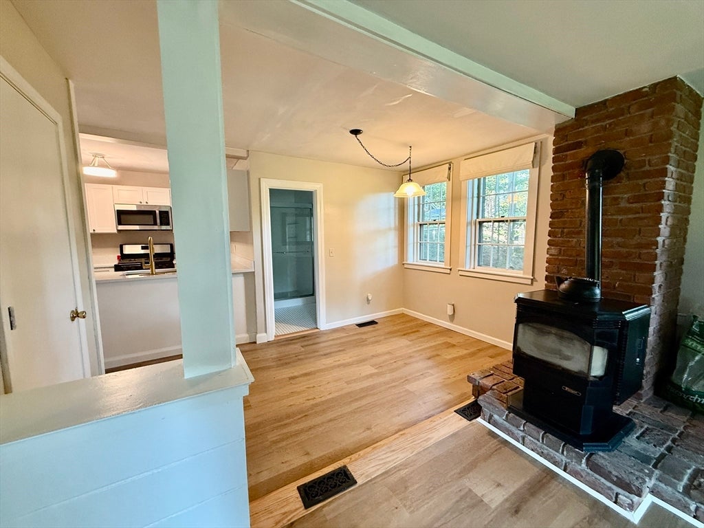 8a Warren Place #a, Framingham, MA, 8a Warren Place #a, Framingham, MA Photo #4