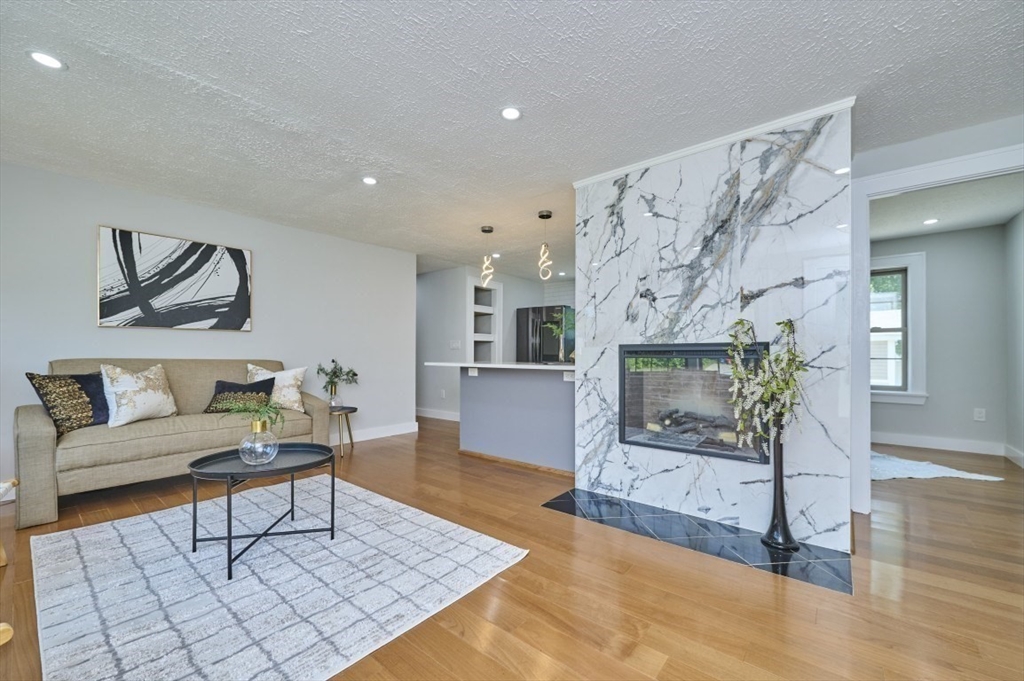4 Starlight Ave