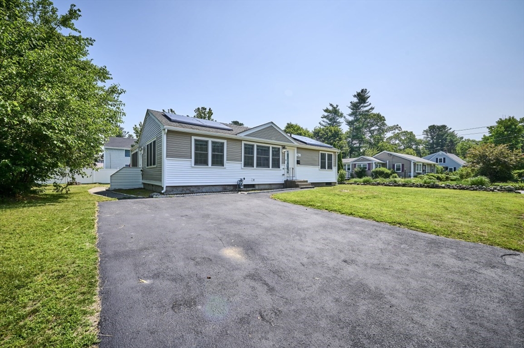 4 Starlight Ave
