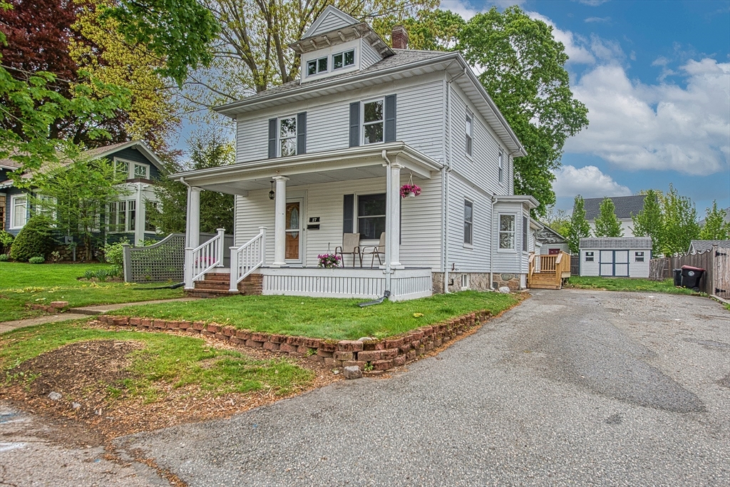 17 Cushing Ave