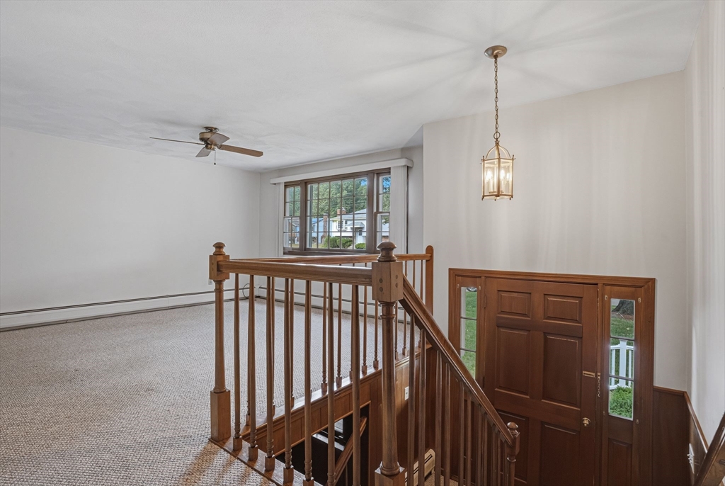 44 Tomlinson Rd