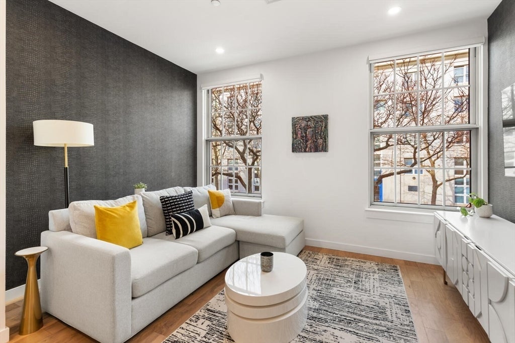 45 1st Ave F202