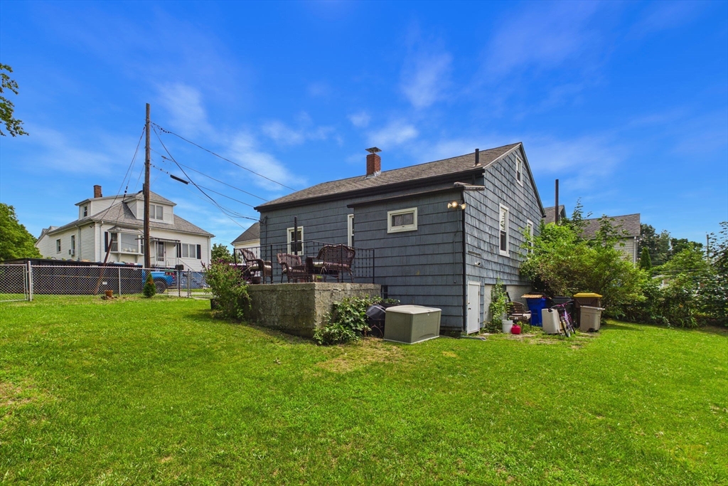 15 Sales St
