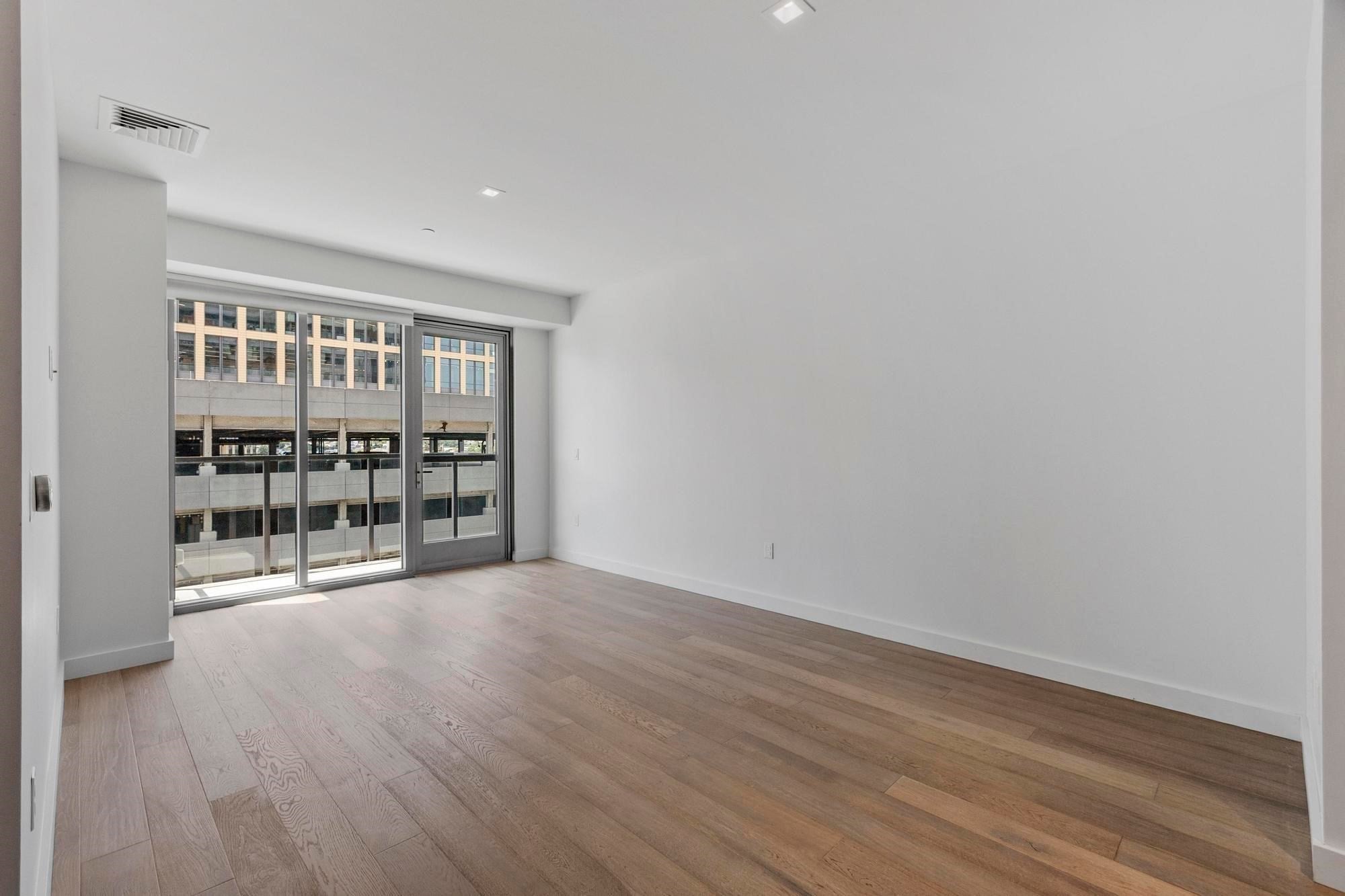 375 Canal St 703P, Somerville MA 02145