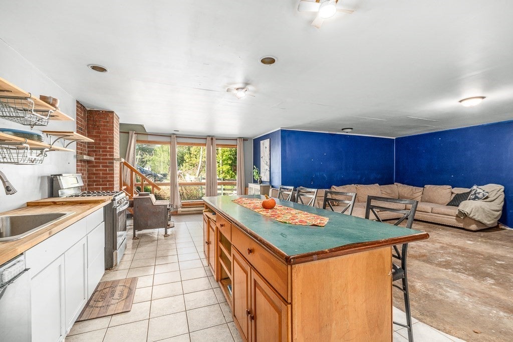 368 Essex Avenue, Gloucester, MA, 368 Essex Avenue, Gloucester, MA Photo #12