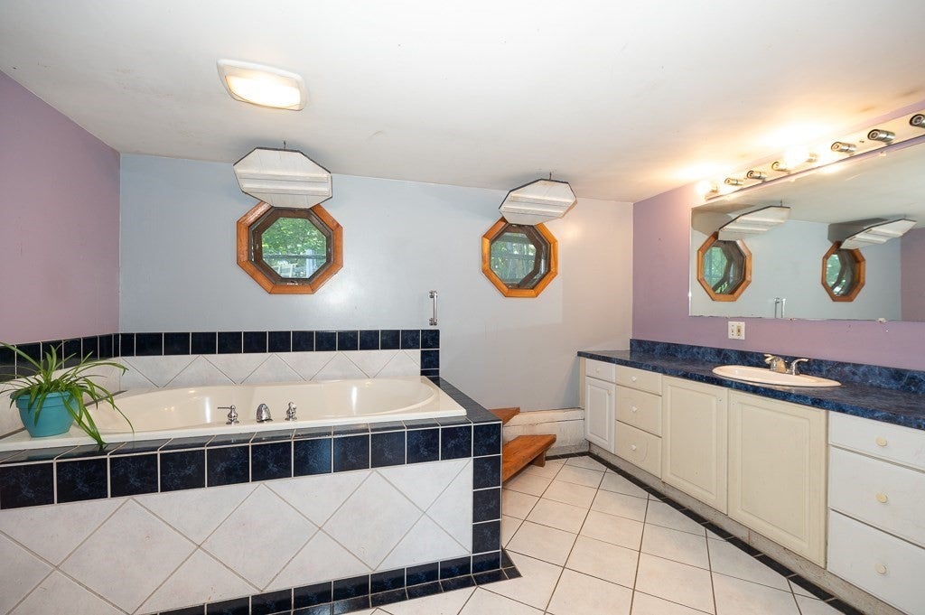 368 Essex Avenue, Gloucester, MA, 368 Essex Avenue, Gloucester, MA Photo #8