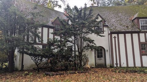 Photo of 114 Park Dr, Springfield, MA 01106 (MLS # 73447852)
