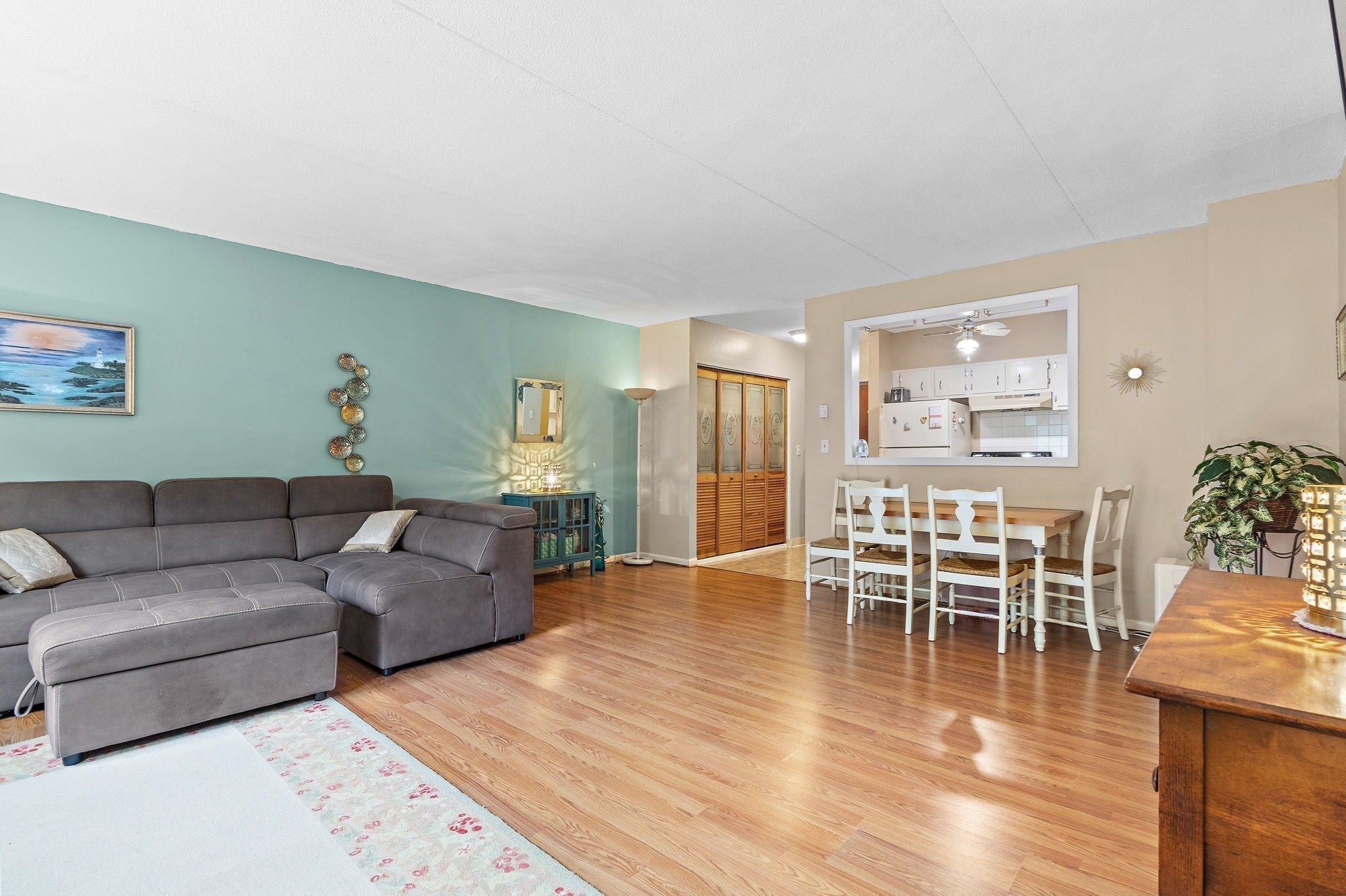 49 Windsor Dr 301