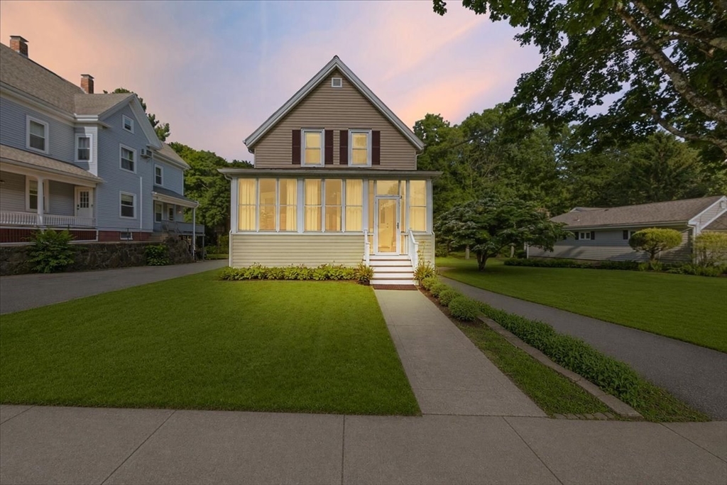 32 Seaver Street