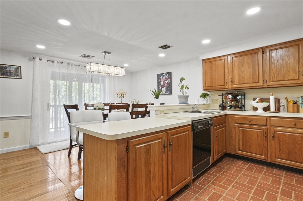 131 Village Post Road 131