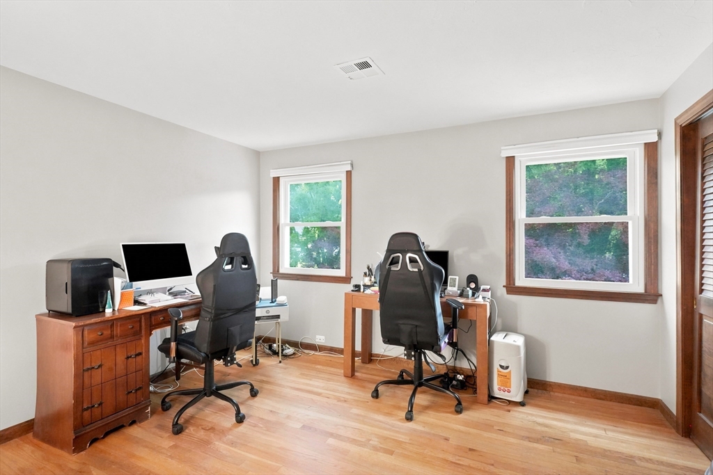 8 Flanagan Drive, Framingham, MA Photo #25