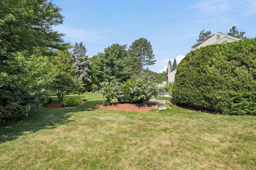 8 Flanagan Drive, Framingham, MA Photo #36
