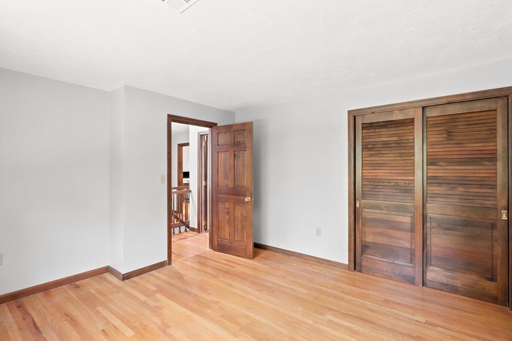 8 Flanagan Drive, Framingham, MA Photo #24