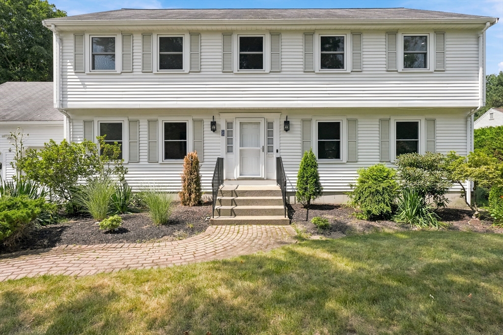 8 Flanagan Drive, Framingham, MA Photo #3