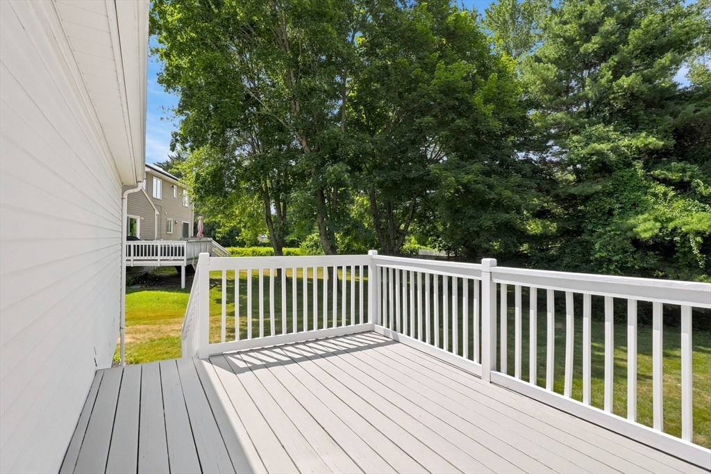 8 Flanagan Drive, Framingham, MA Photo #32