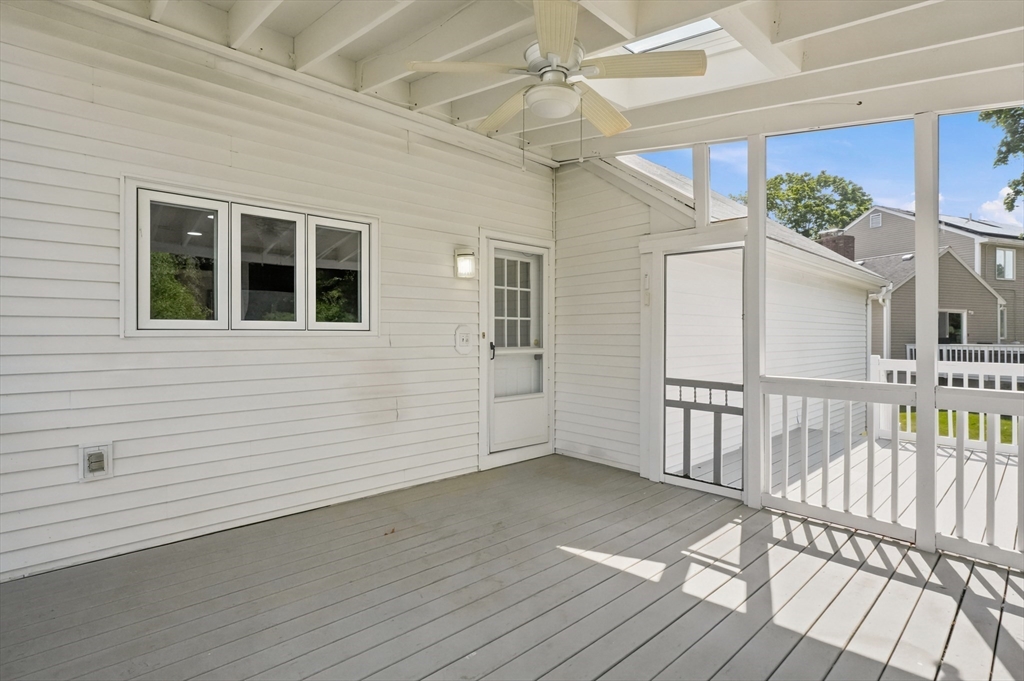 8 Flanagan Drive, Framingham, MA Photo #31