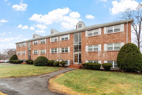 80 Edgelawn Avenue 6 North Andover MA 01845