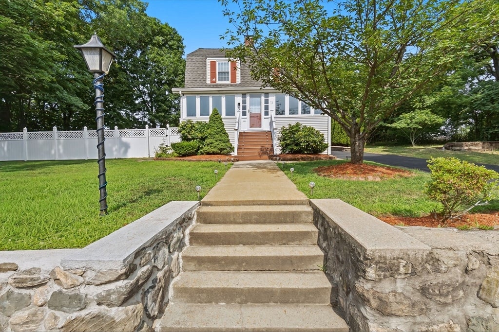 72 Mishawum Rd