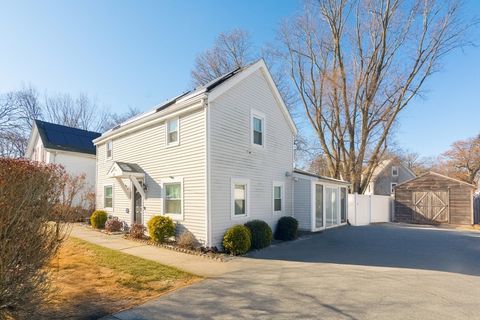 38 Colonial Dr Dedham MA 02026
