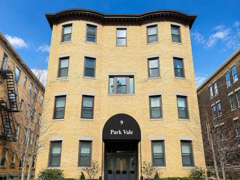 Photo of 9 Park Vale #8, Brookline, MA 02446 (MLS # 73511857)