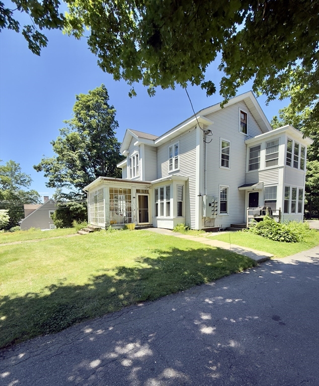 12 East Main Street 3