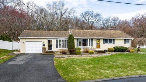 56 Longwood Dr Chicopee MA 01020