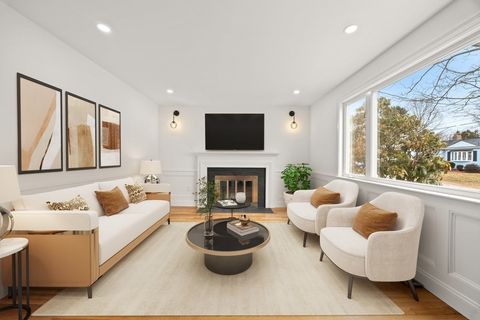 171 Carey Cir Stoughton MA 02072