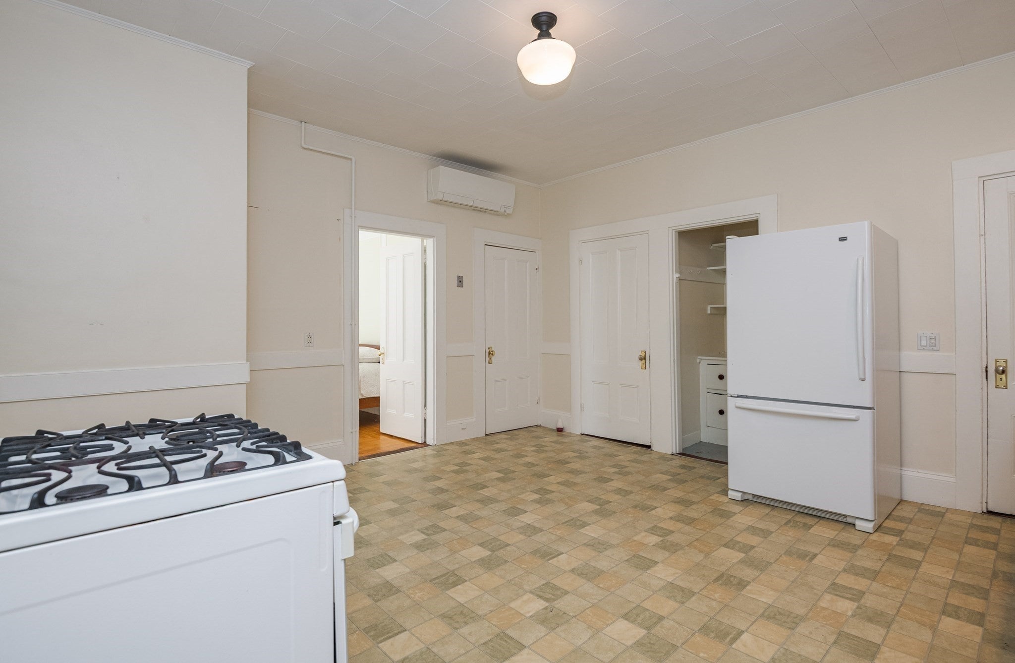 36 Warren Street, Stoneham, MA, 36 Warren Street, Stoneham, MA Photo #15