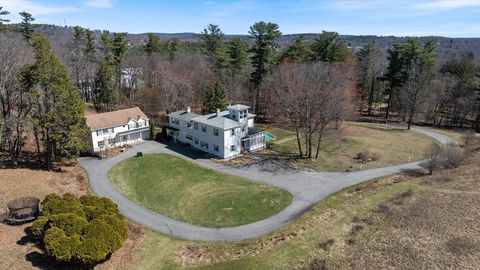 15 Estes Amesbury MA 01913