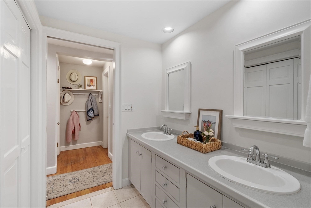 152 Oak Street, Reading, MA Photo #22