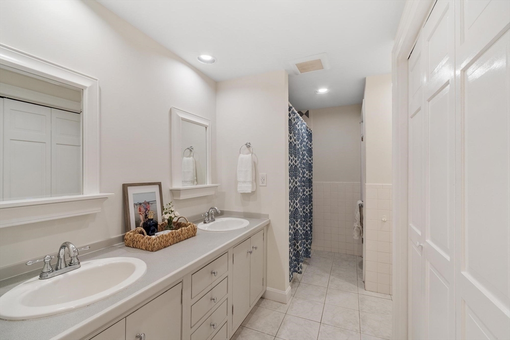 152 Oak Street, Reading, MA Photo #23