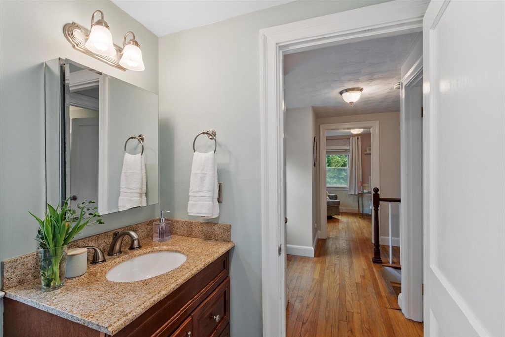 152 Oak Street, Reading, MA Photo #32